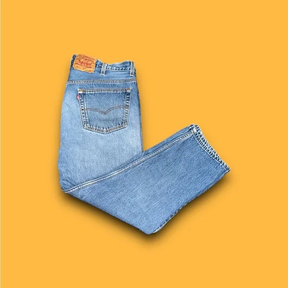 Vintage Levi's 501xx jeans medium wash men’s 42x30 - Picture 1 of 4